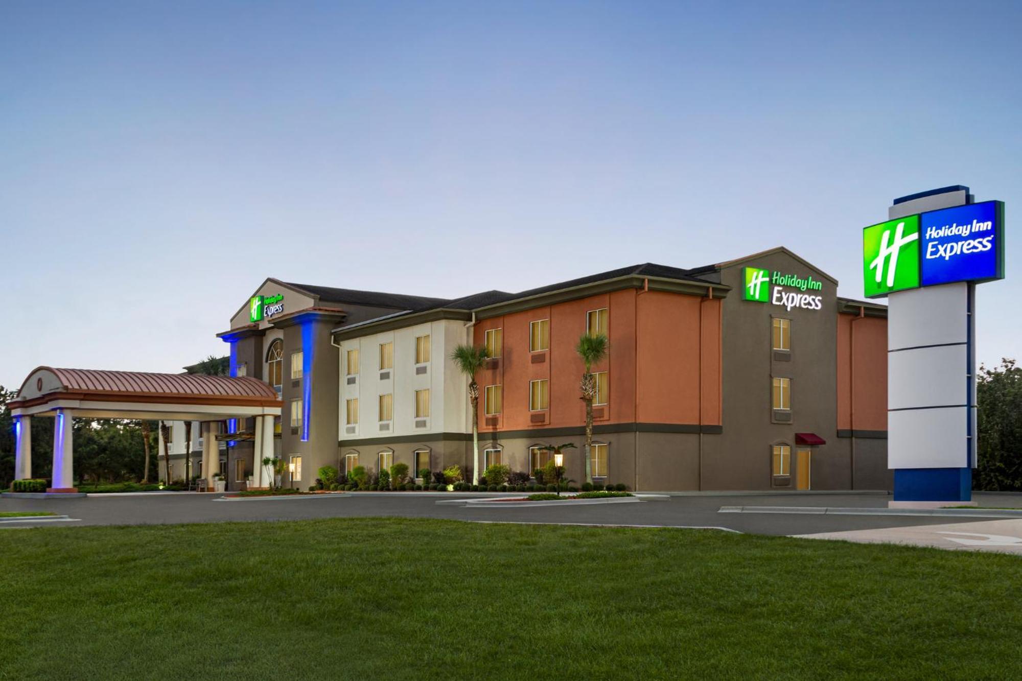 Holiday Inn Express Hotel & Suites Live Oak By Ihg Екстер'єр фото